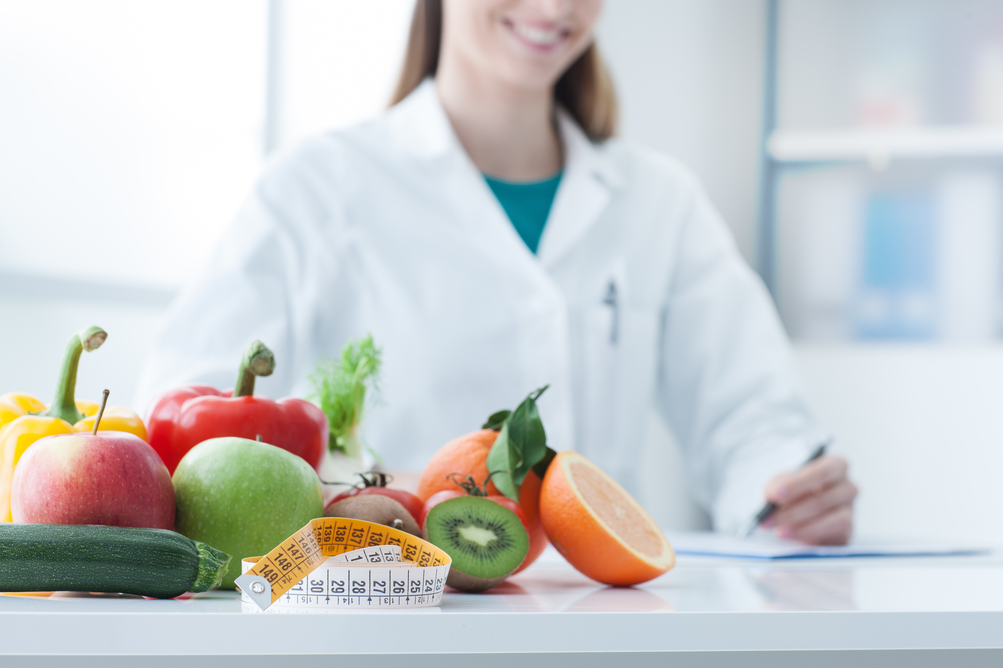 Why You Should Consult A Weight Loss Doctor Before Starting Your Diet